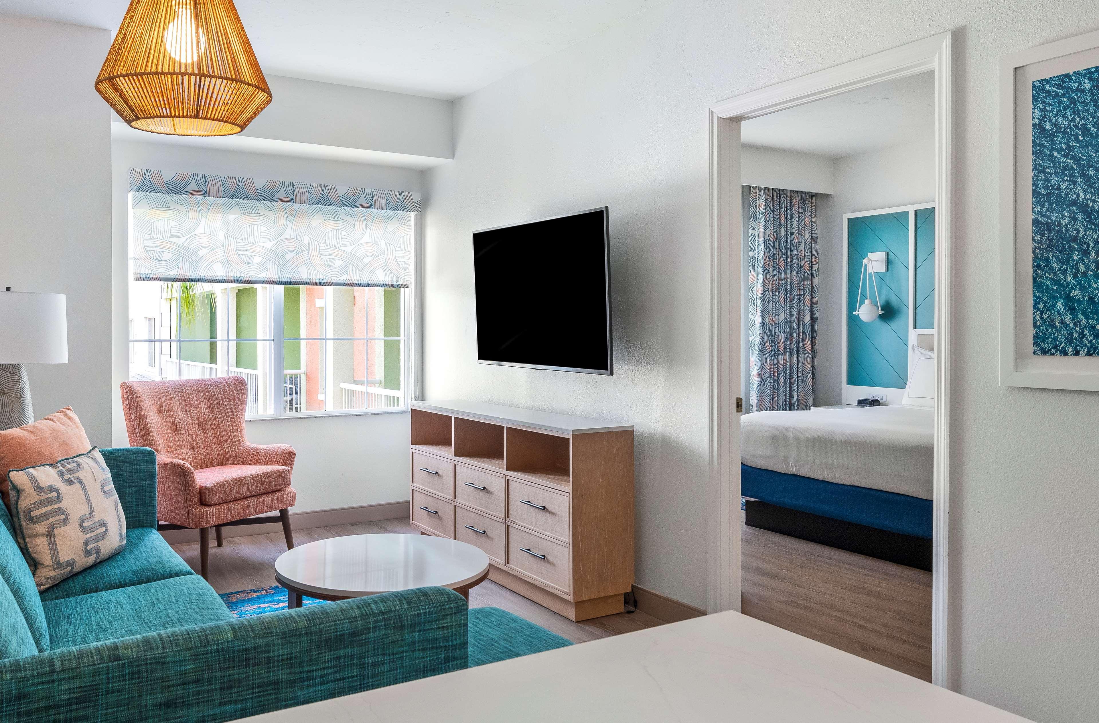 Doubletree Suites By Hilton Naples Naples Park Eksteriør billede