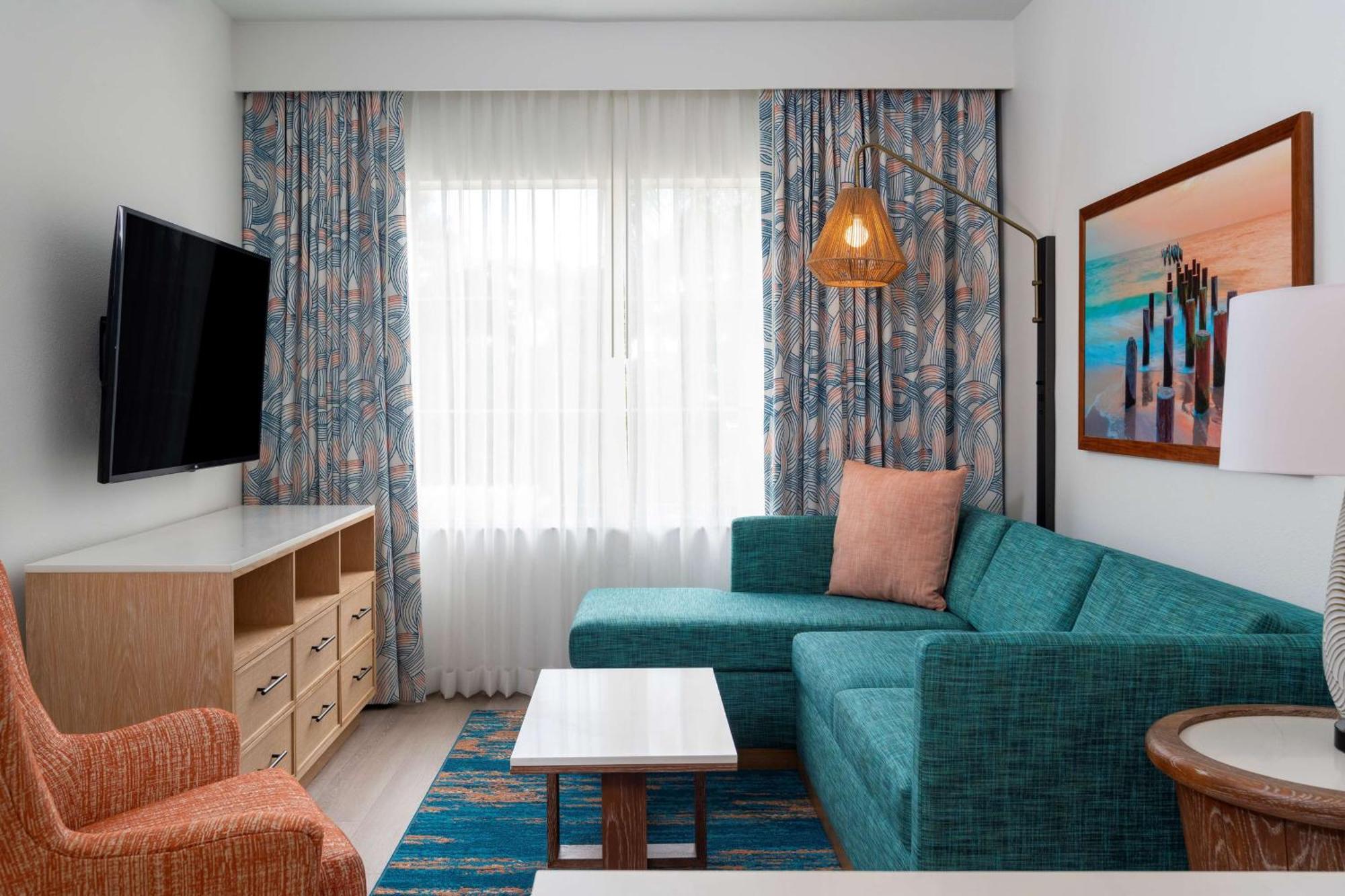 Doubletree Suites By Hilton Naples Naples Park Eksteriør billede